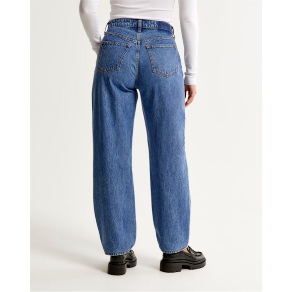 GAP Classic Blue Denim Barrel Leg Jeans - Picture 5 of 14